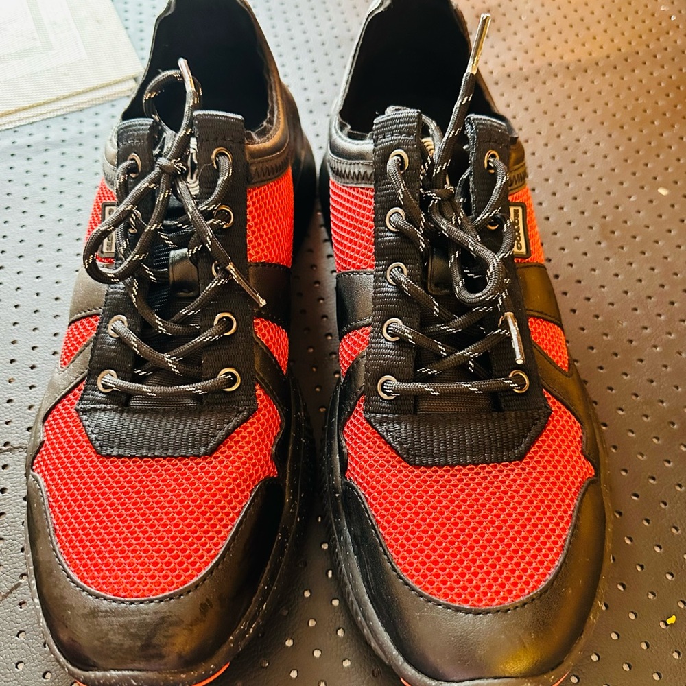 Stylish Black and Red Men's Sneakers